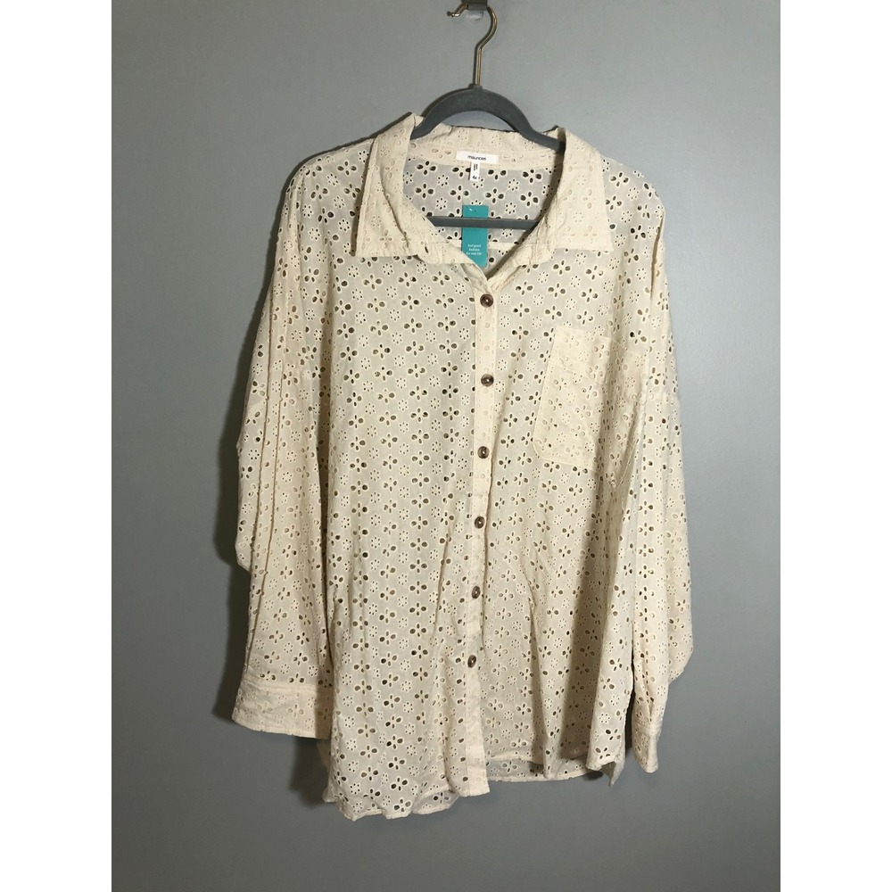 NEW Maurices Button Up Shirt Women 4X Cream Eyelet Lace Long Sleeve Pocket